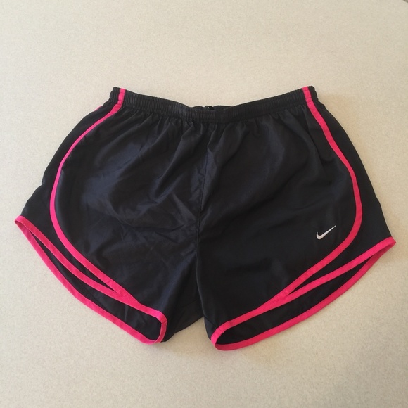 Nike Pants - ❤️Nike black & hot pink running shorts